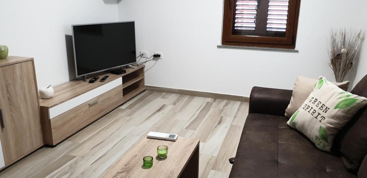 White Apartment イゾラ エクステリア 写真