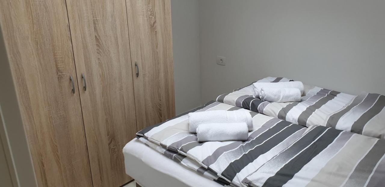 White Apartment イゾラ エクステリア 写真
