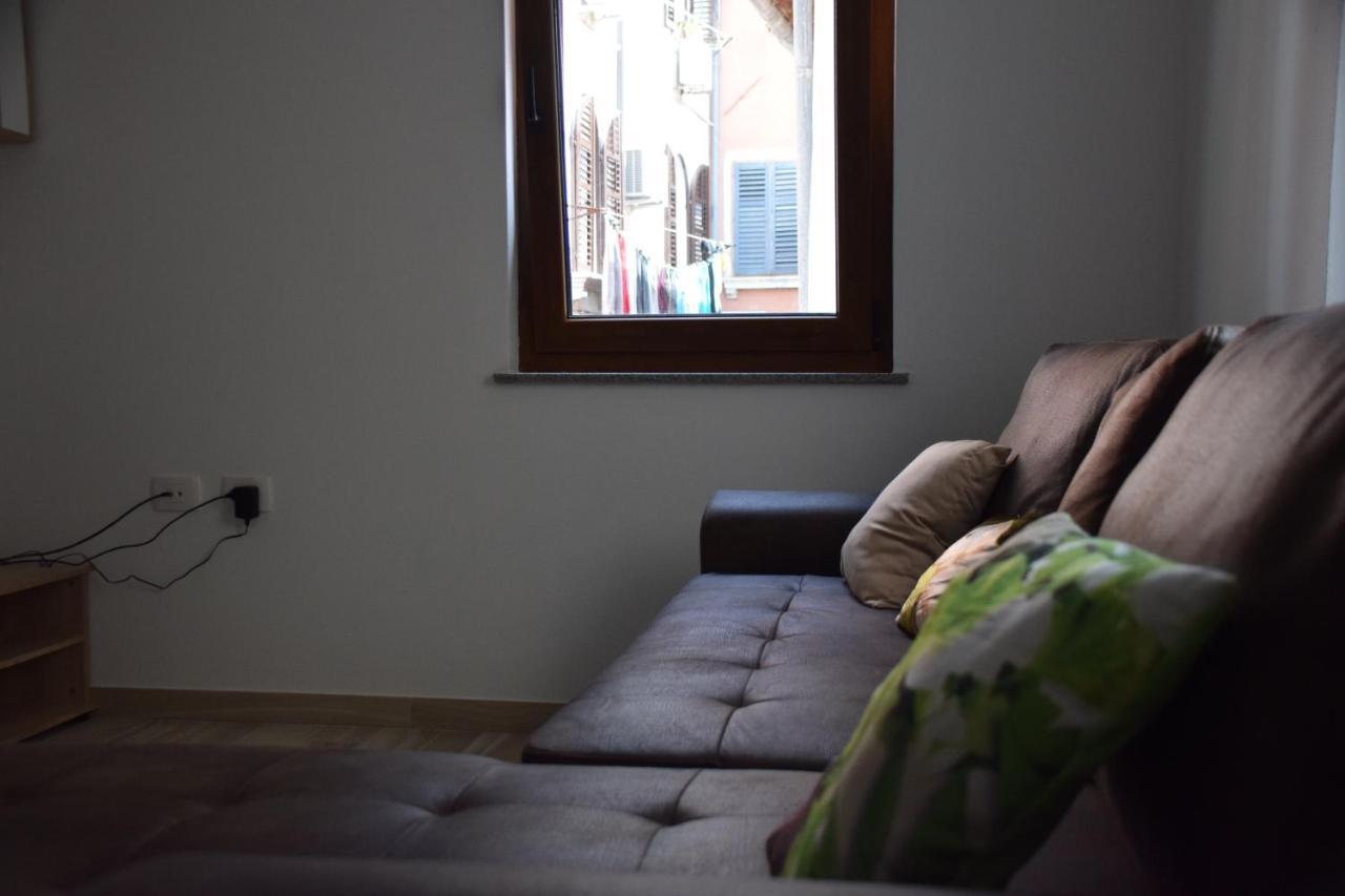 White Apartment イゾラ エクステリア 写真