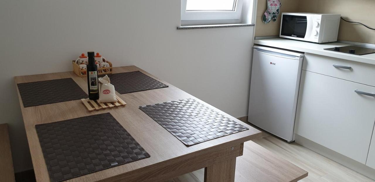 White Apartment イゾラ エクステリア 写真