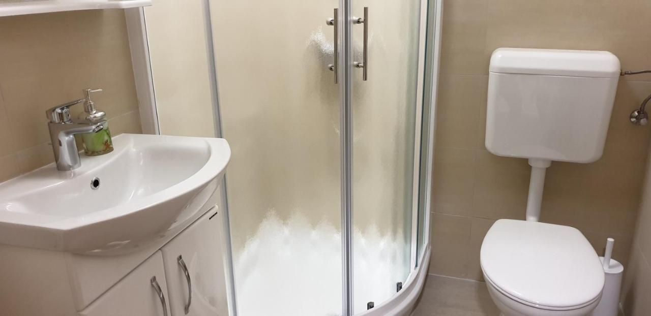 White Apartment イゾラ エクステリア 写真
